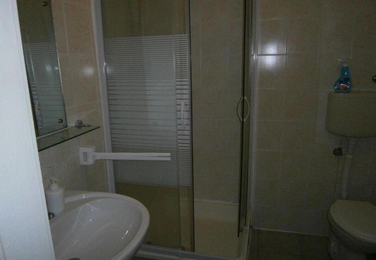Apartments Dobri - 500M From Beach Нин Экстерьер фото