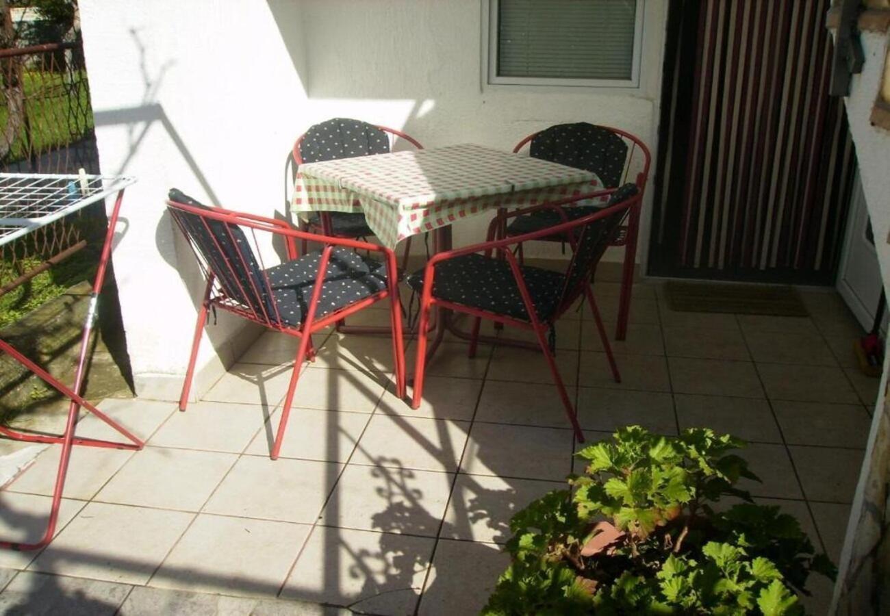 Apartments Dobri - 500M From Beach Нин Экстерьер фото
