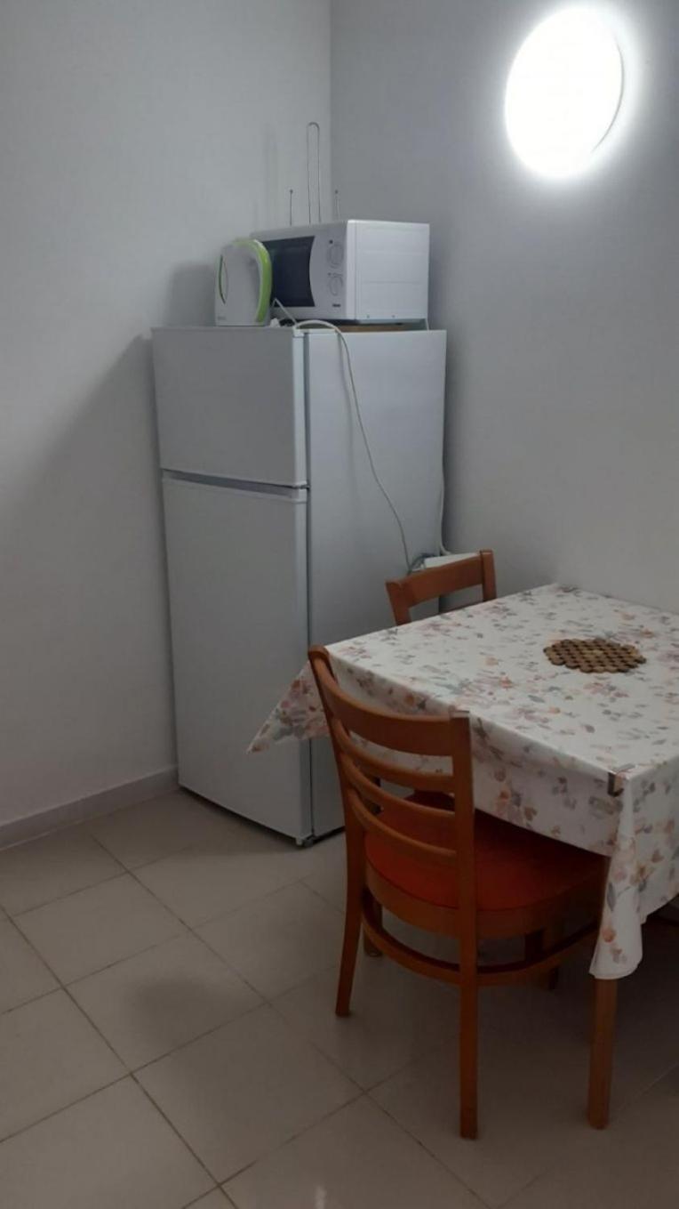 Apartments Dobri - 500M From Beach Нин Экстерьер фото