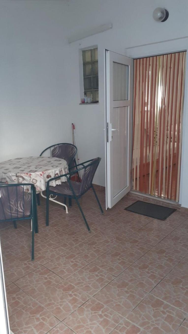 Apartments Dobri - 500M From Beach Нин Экстерьер фото